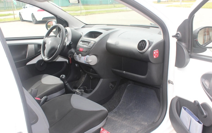 Peugeot 107 cena 13900 przebieg: 195427, rok produkcji 2014 z Koźmin Wielkopolski małe 106
